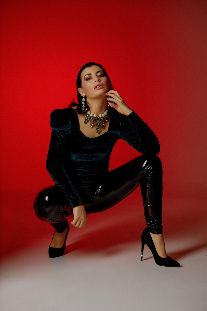 The Avant-Garde Appeal of Latex Clothing and Latex Lingerie in Fashion Evolution