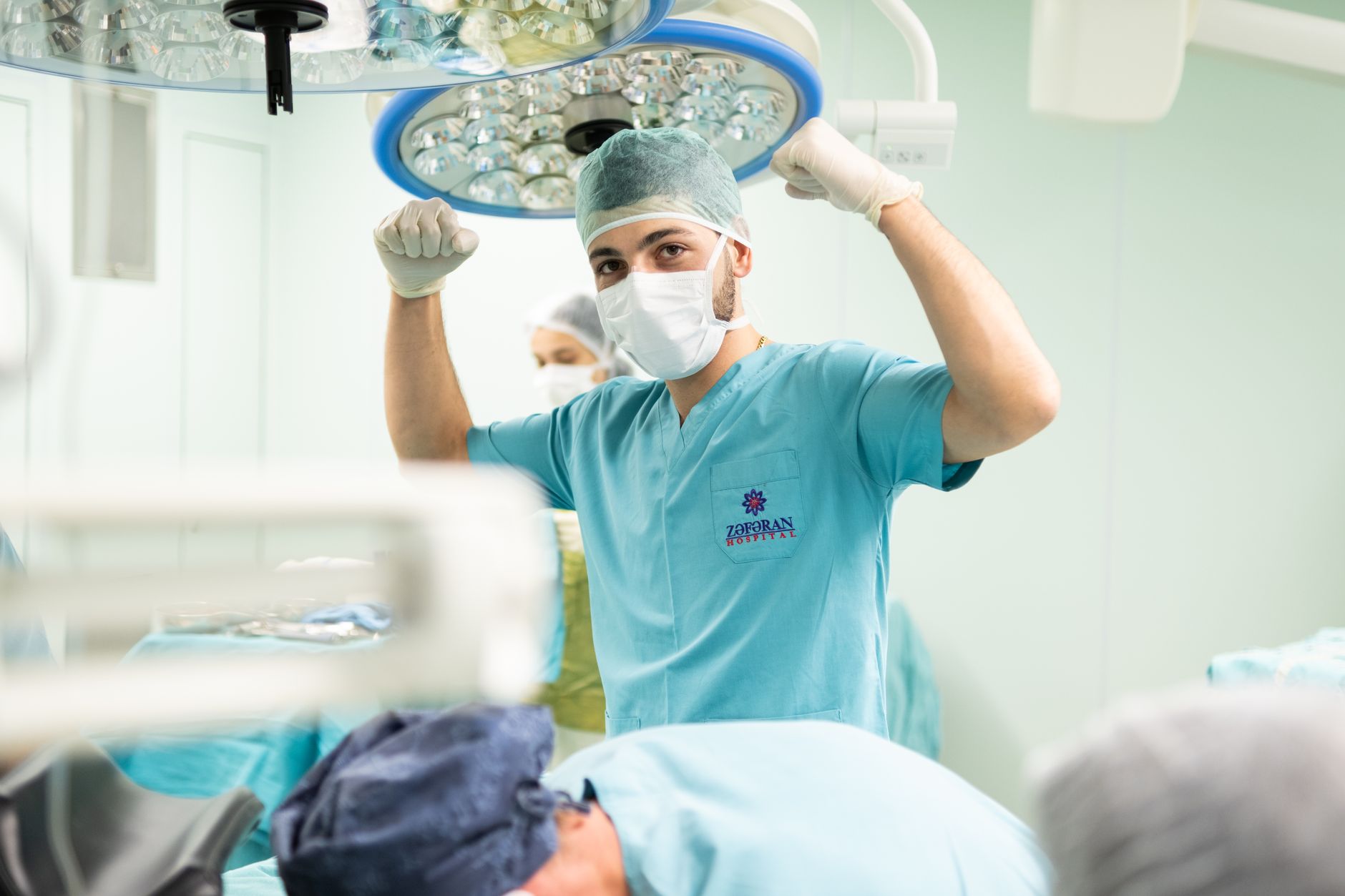 EXPLORING THE PROS AND CONS OF DISC REPLACEMENT SURGERY