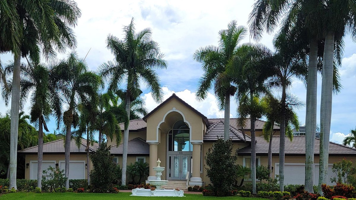 Hamptons mansion drops to $35 million - hamptons mansion