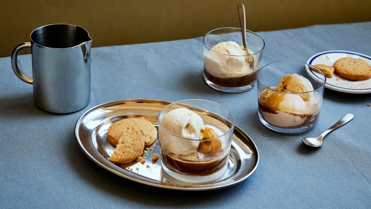 Summer Luxury in Italian Affogato Dessert Summer Luxury in Italian Affogato Dessert - italian affogato