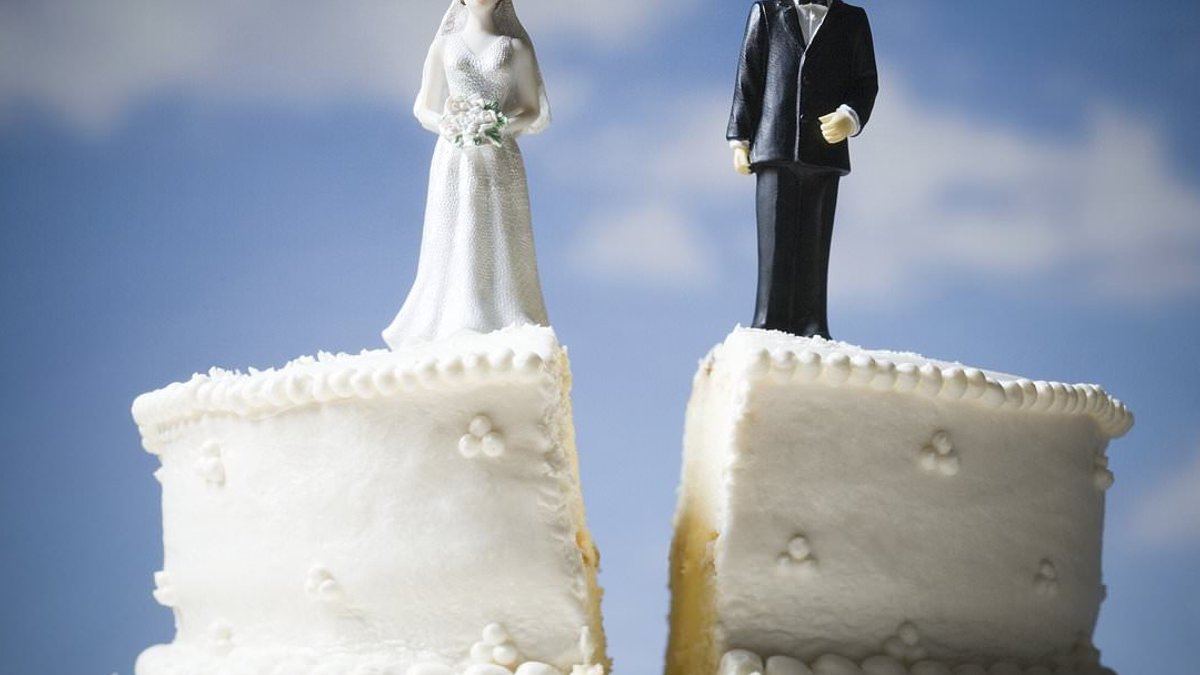 Britons less likely to agree to prenups than French and Spanish couples Britons less likely to agree to prenups than French and Spanish couples - prenuptial agreements
