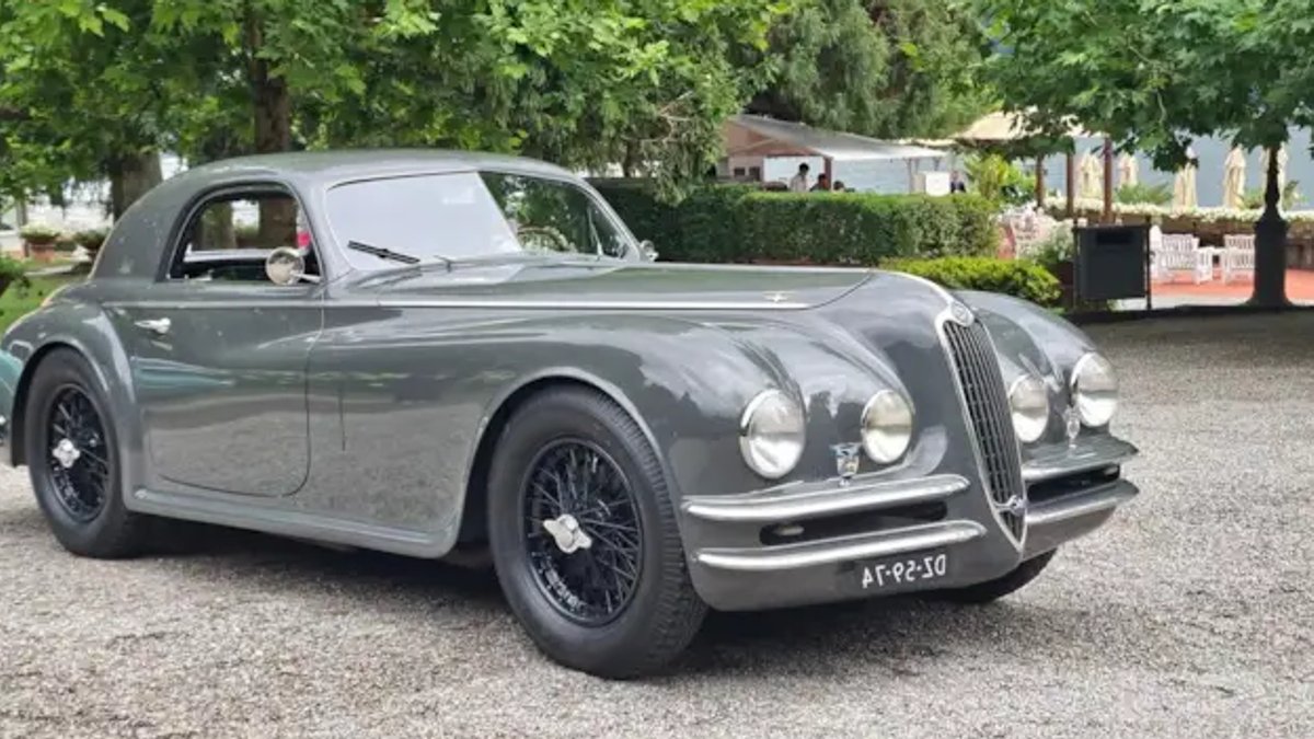 Beautiful 1949 Car Still Among Best Ever Beautiful 1949 Car Still Among Best Ever - 1949 classic car