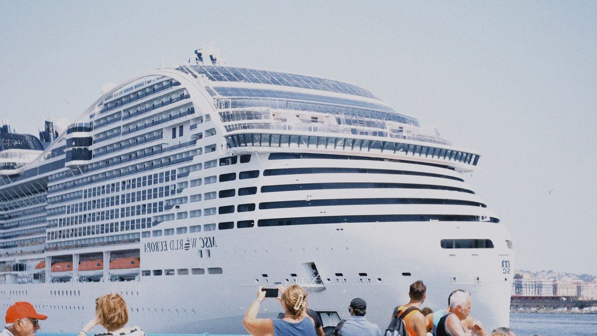 South Pacific Expedition Cruise Offers Adventure and Diving South Pacific Expedition Cruise Offers Adventure and Diving - expedition cruise