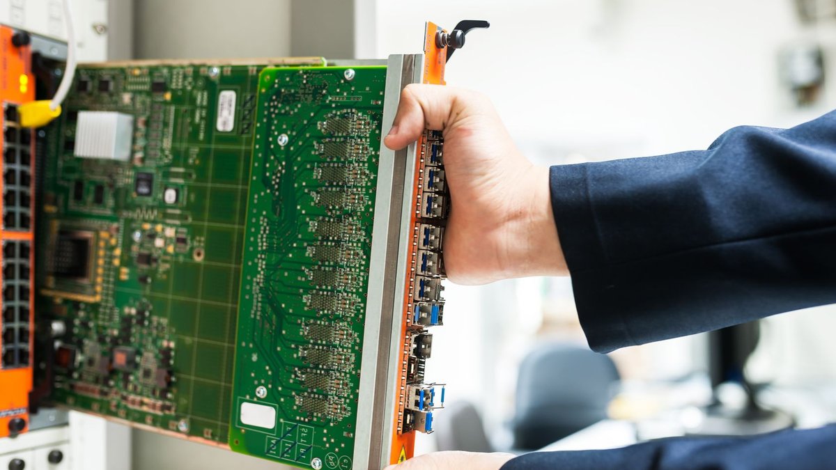 Carriers Seek Ways to Profit From Trillion IoT Devices - iot insurance