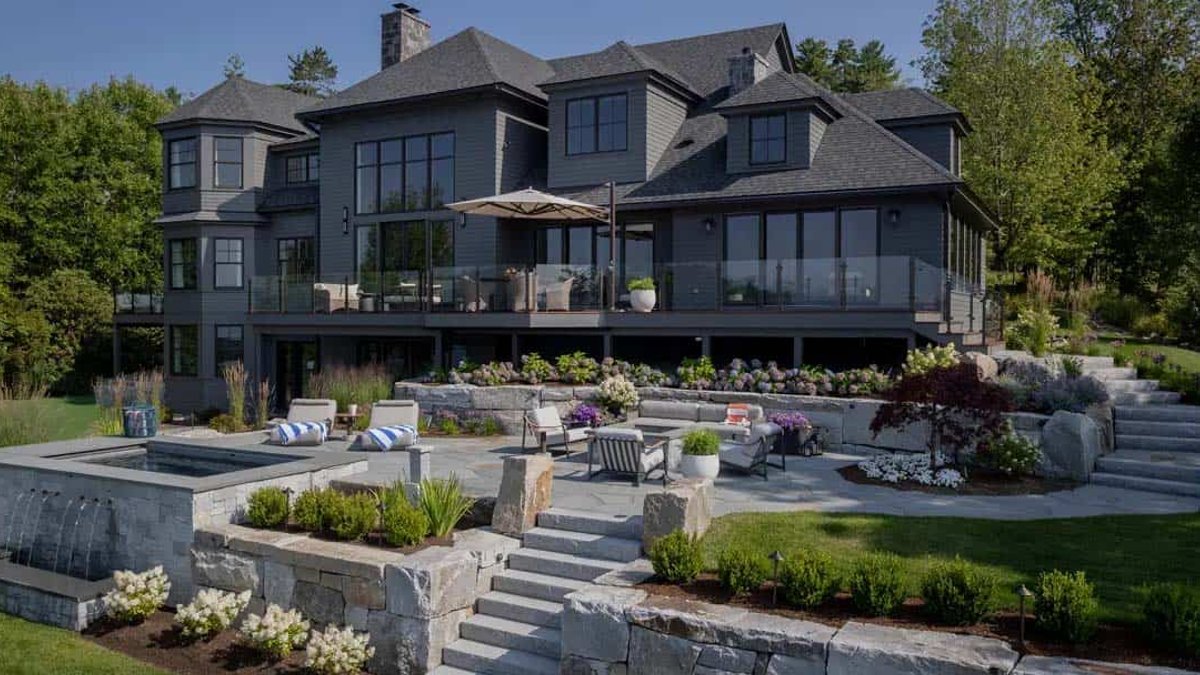 Nordic retreat opens on Lake Winnipesaukee - nordic design