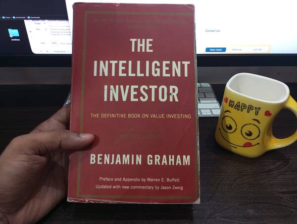 https://res.cloudinary.com/srivastava/image/upload/v1759571058/The_Intelligent_Investor_bhjgcq.jpg