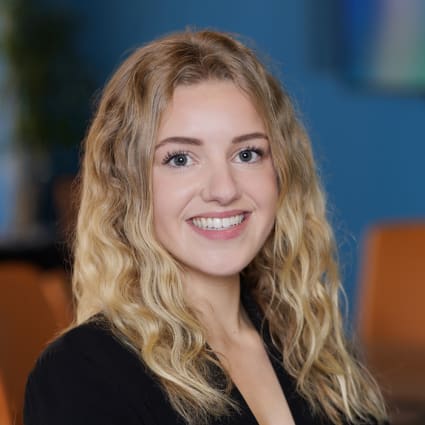 Hannah Rogers headshot