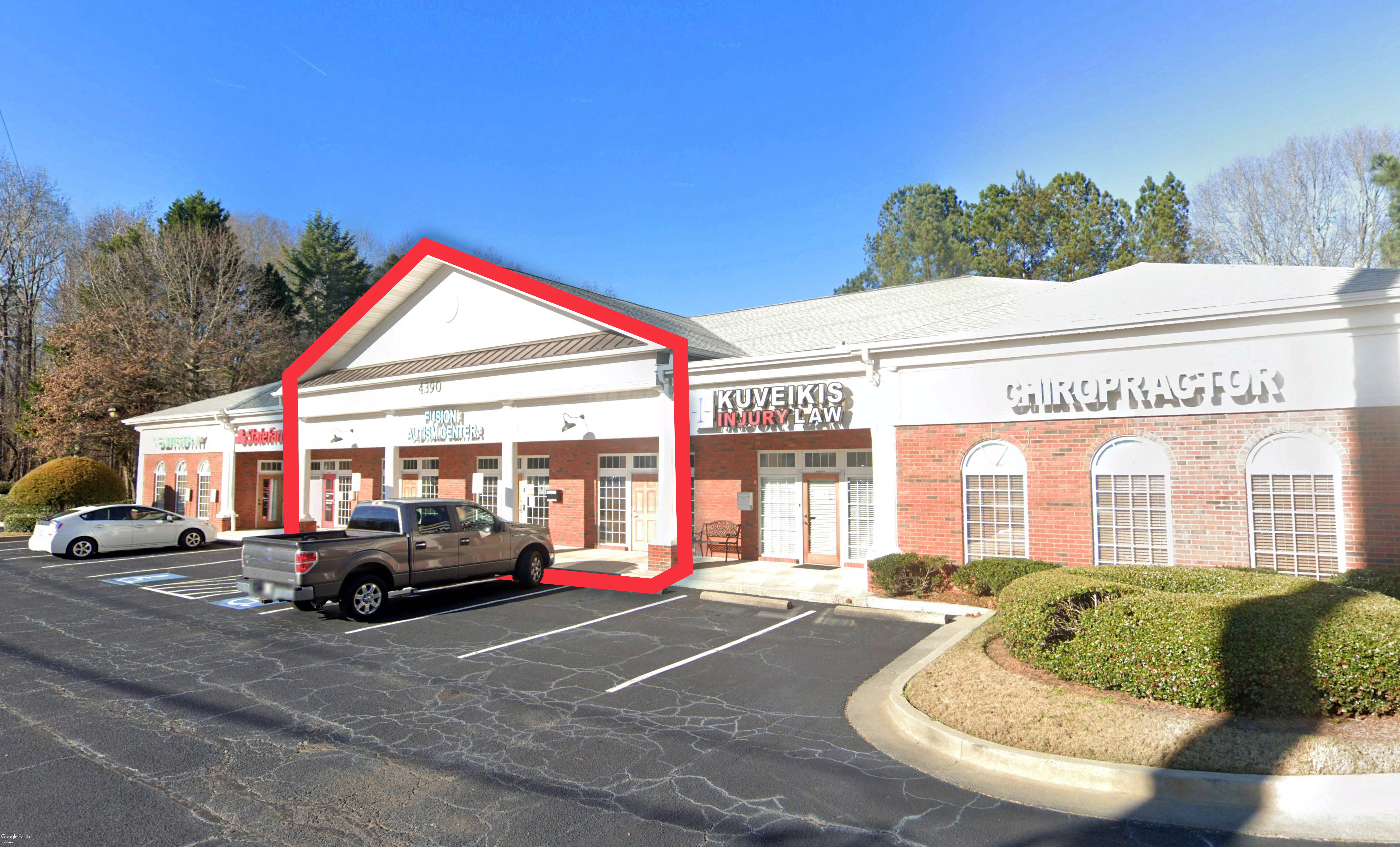 4390 Pleasant Hill side view outline smol.jpg..