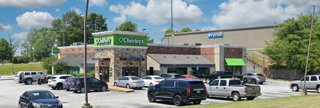 Front shot O'Charley's.jpg
