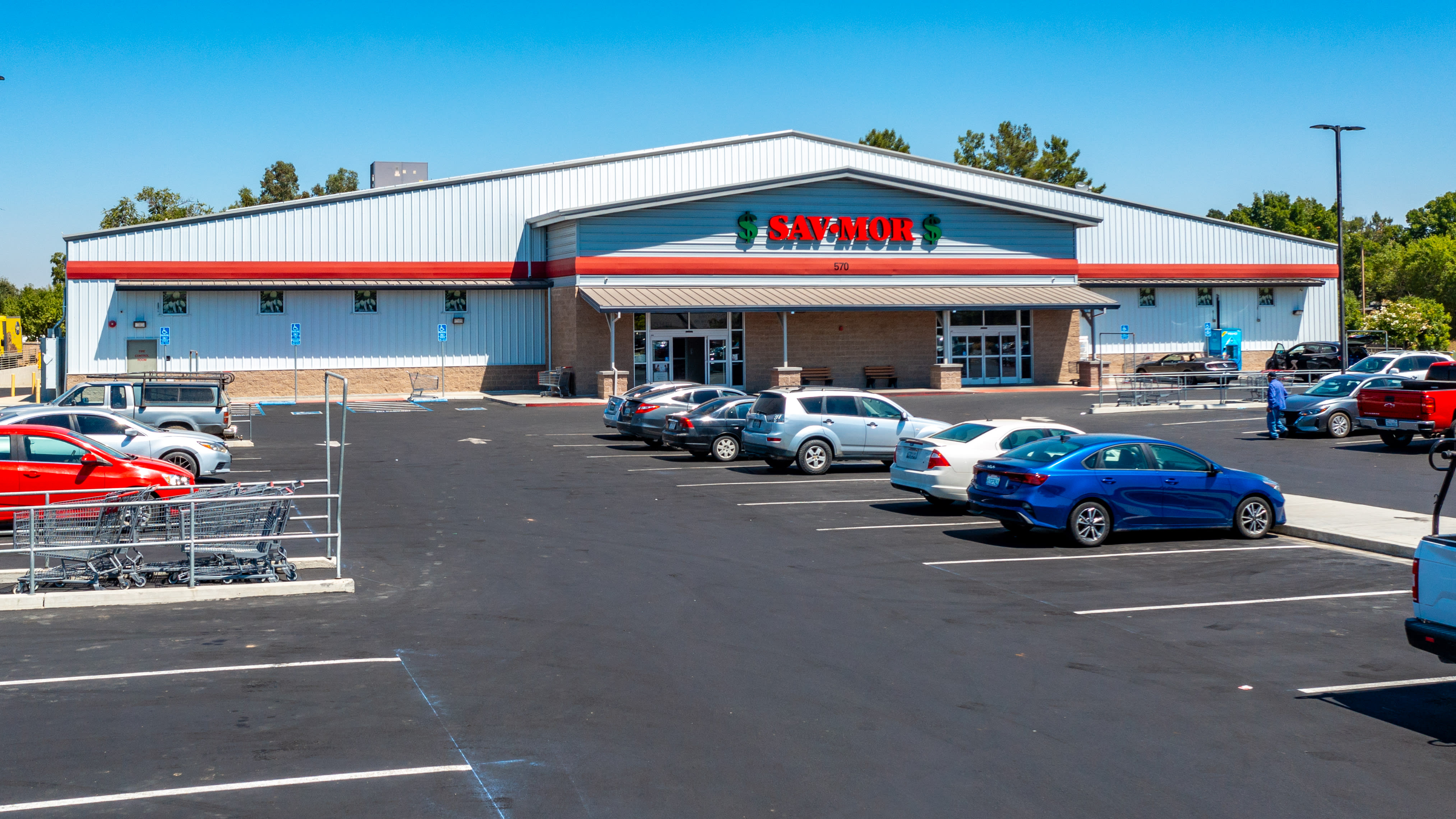 Sav Mor Foods - Corning, CA (Ground)_-5.jpg