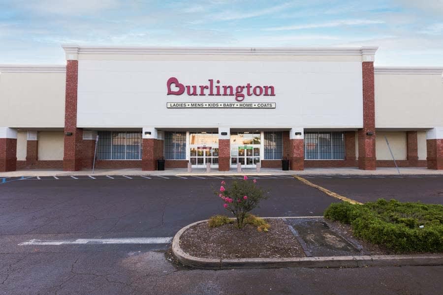 Burlington - County Line Plaza.jpg