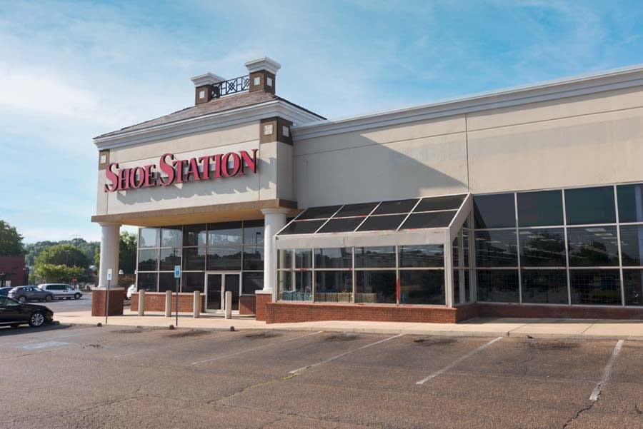 Shoe Station - County Line Plaza.jpg