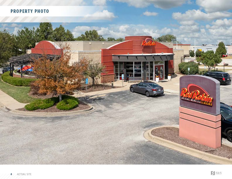 St. Peters MO - Red Robin3.jpg