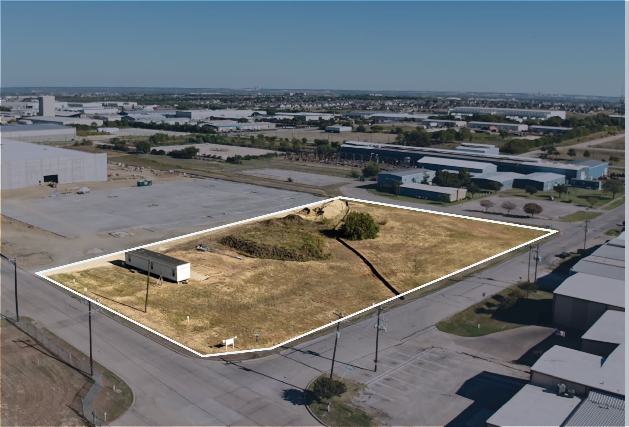 MansfieldTX_947 Trinity Drive_Marketing Package-LAND.jpg