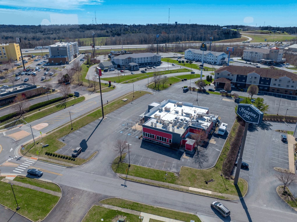 200 Commerce Drive: Exterior 2