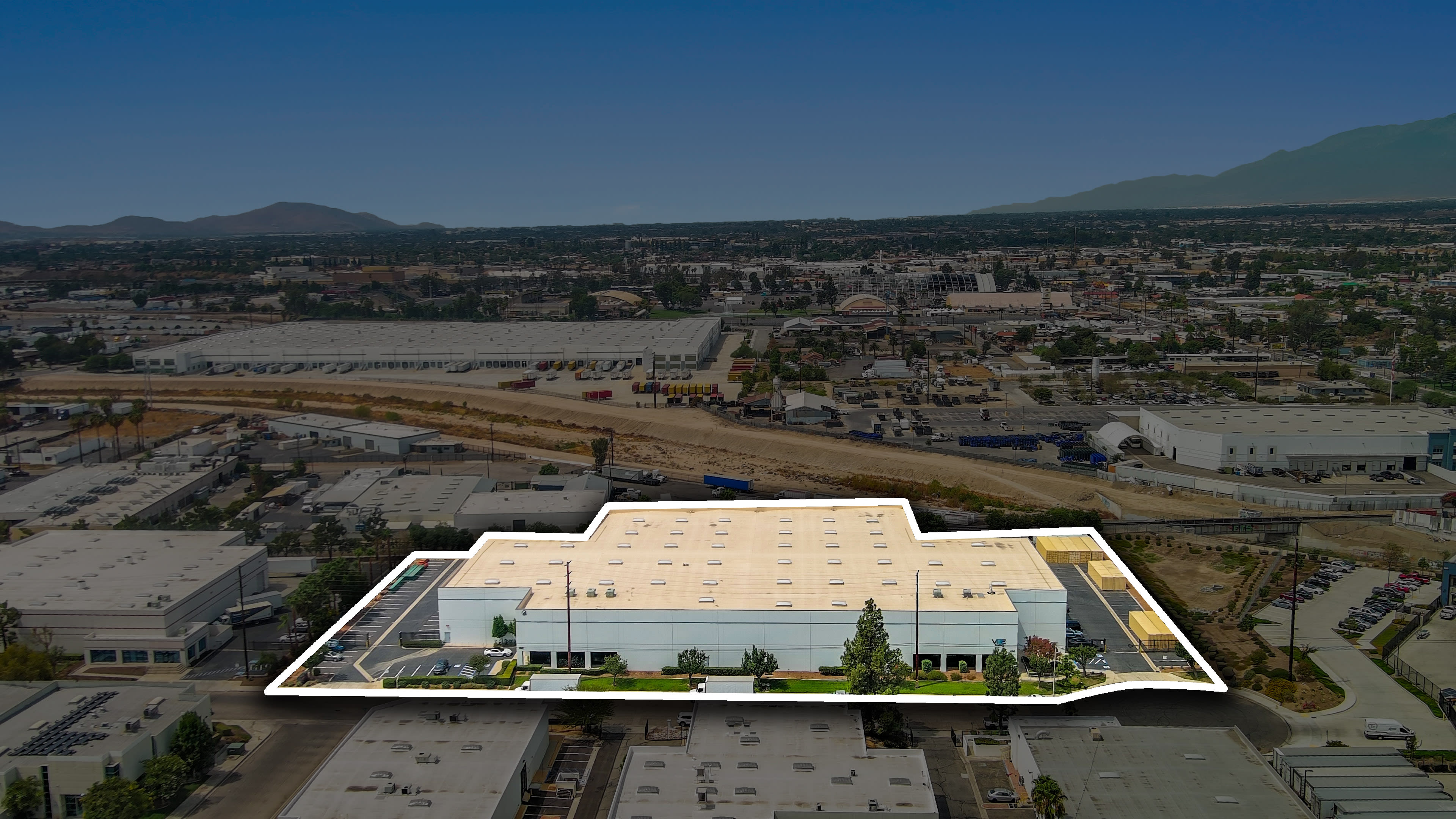 704 S Allen St, San Bernardino, CA 92408