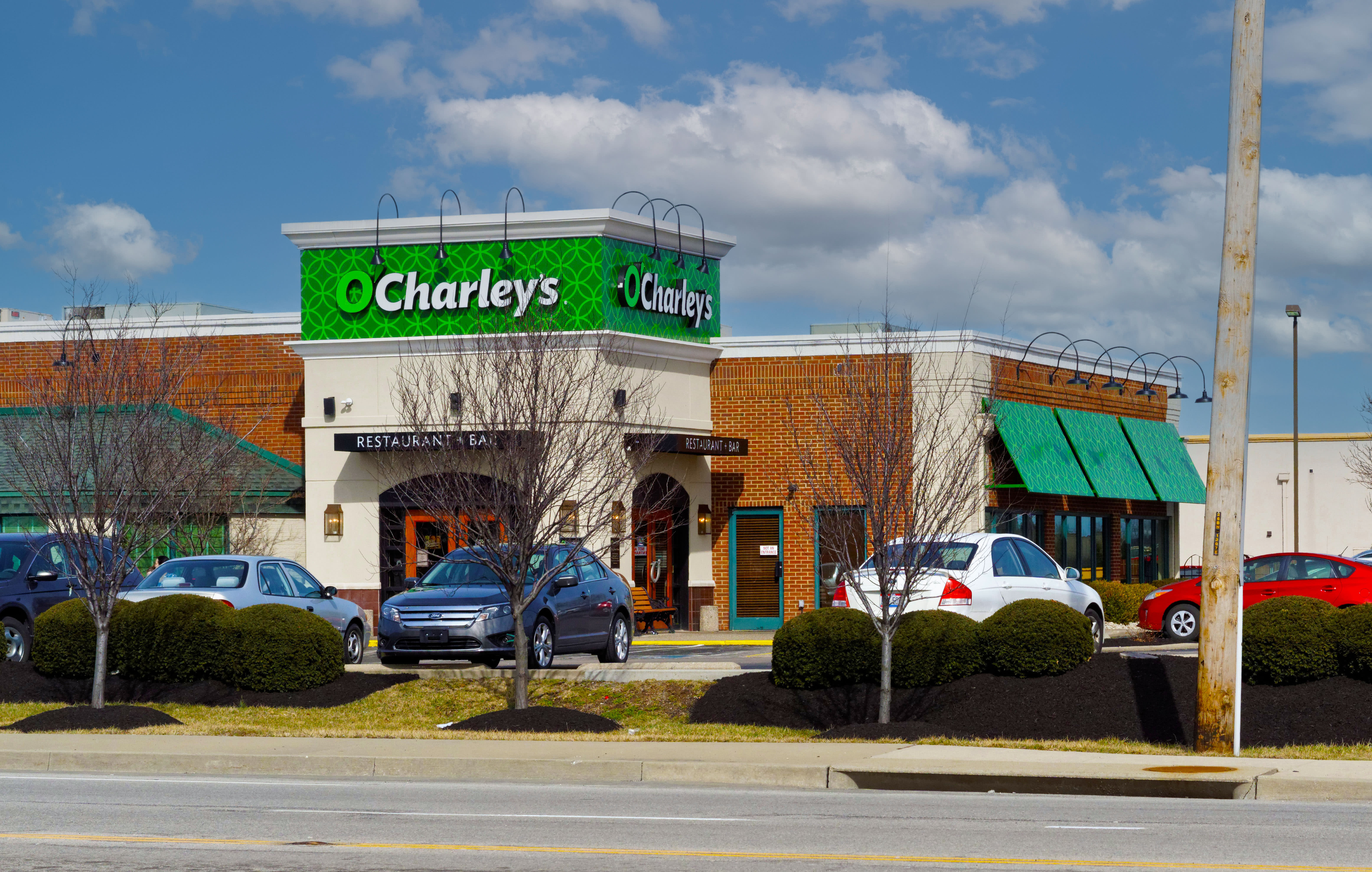 7414 Turfway Rd, Florence, KY 41042