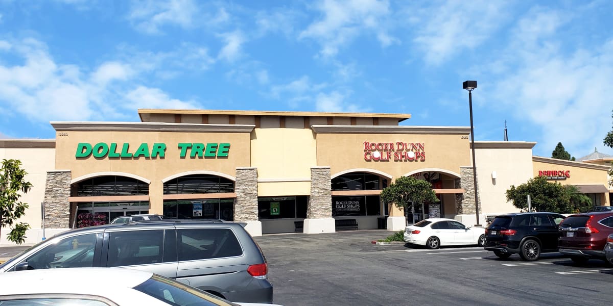EndCap at Seal Beach Village Retail for lease in Seal Beach