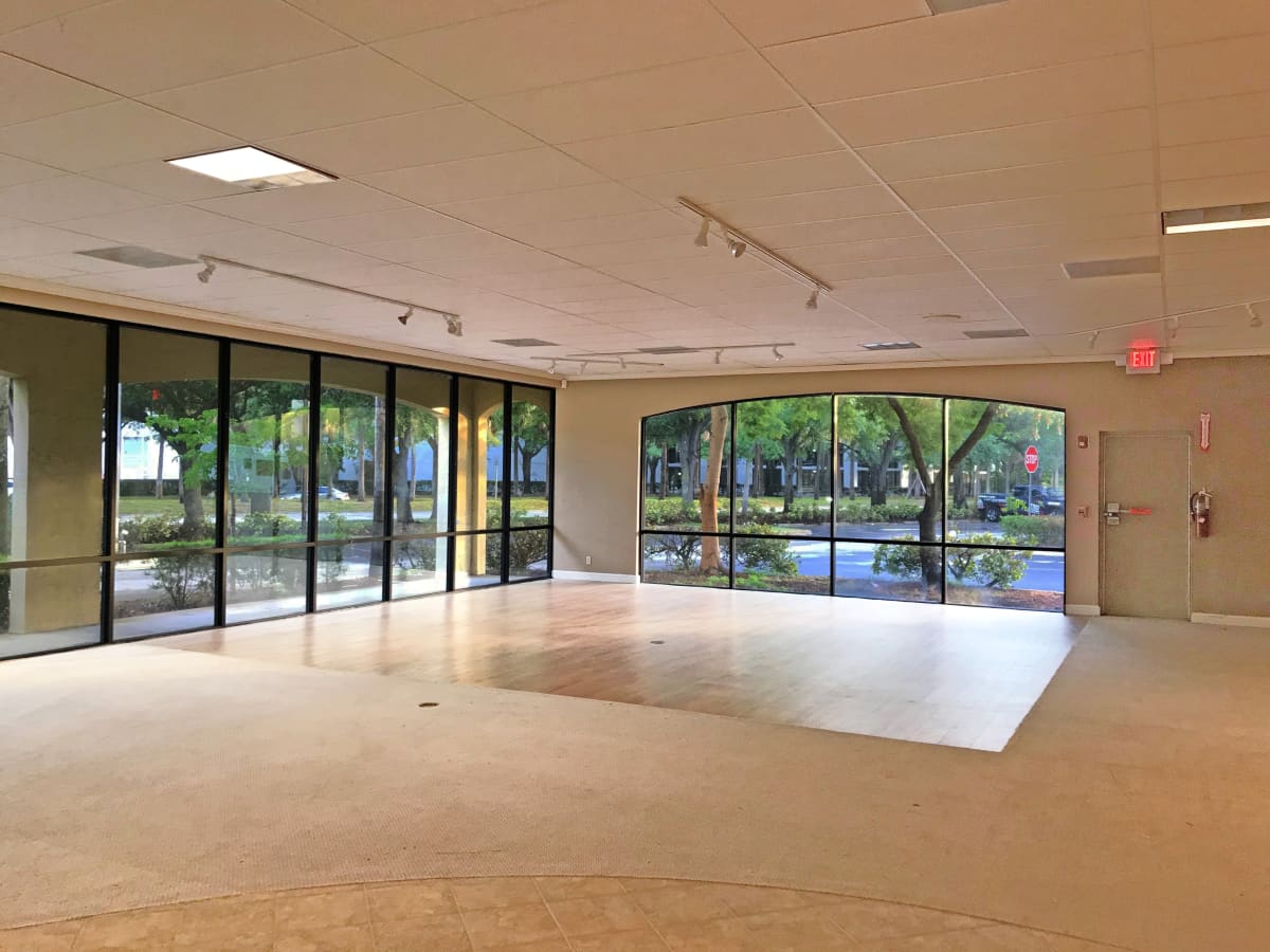 asics sawgrass mills