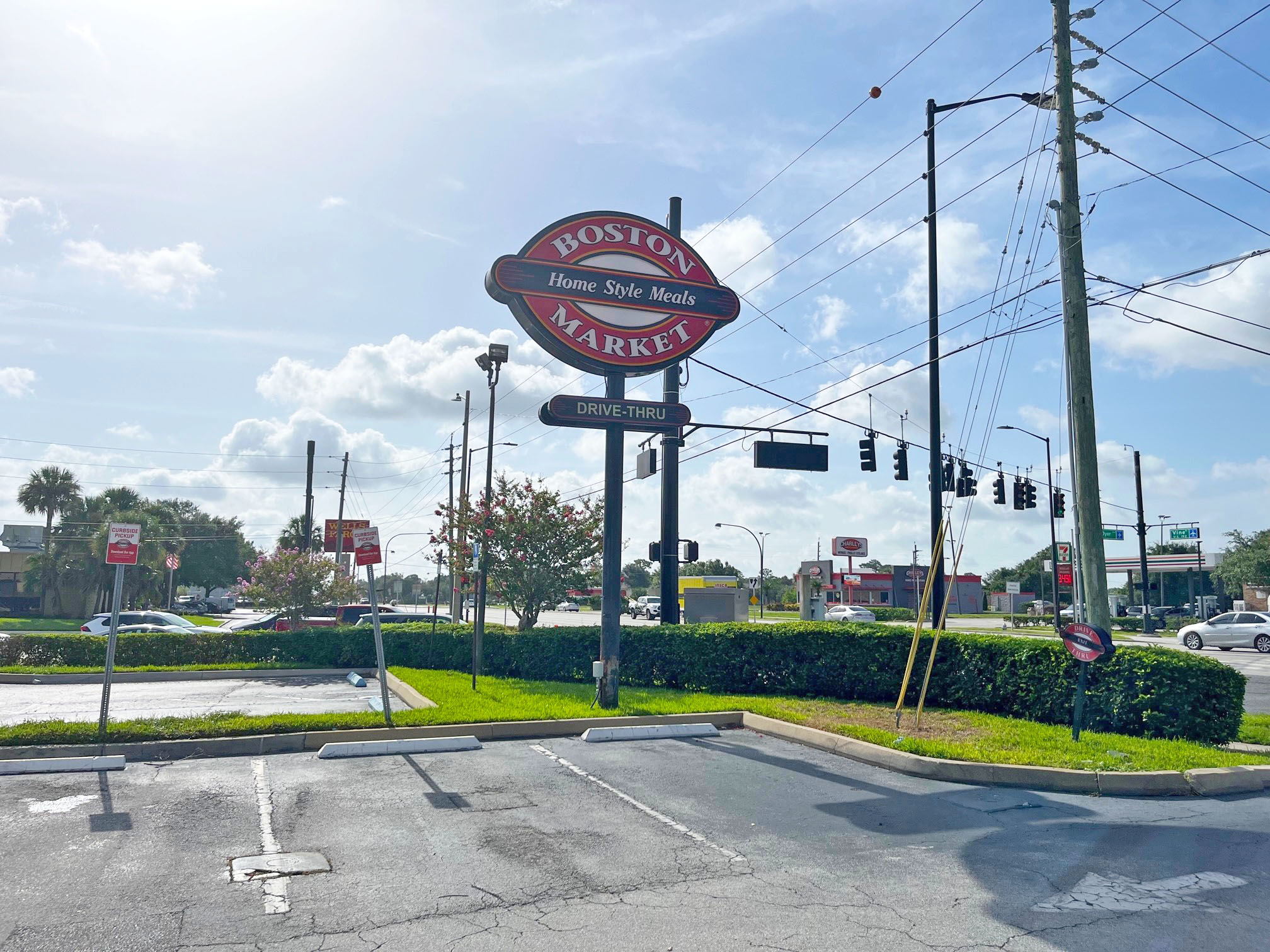 KissimmeeFL_FormerBostonMarket_Pylon.jpg.