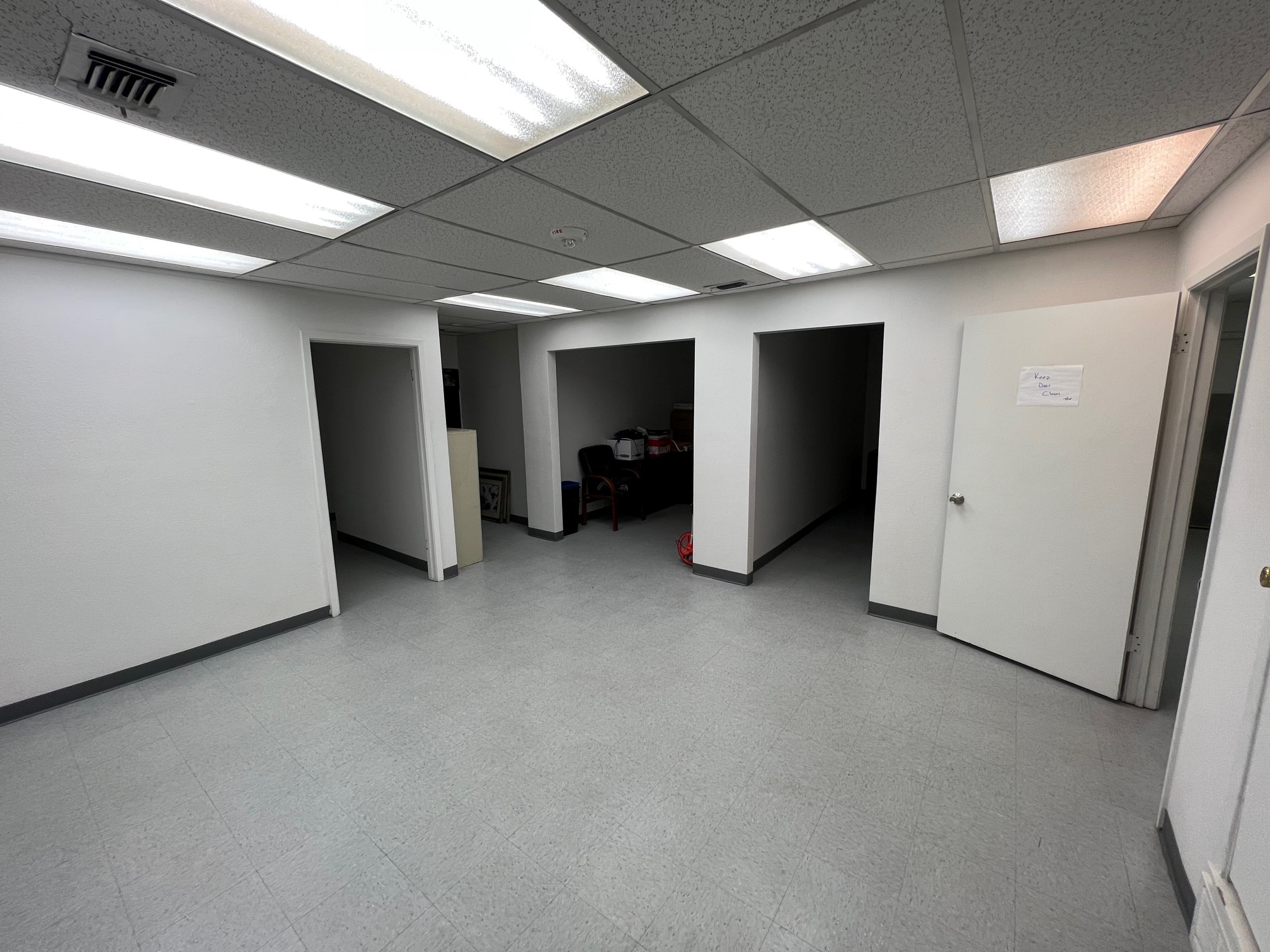 Office 1.jpg