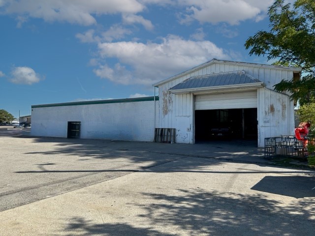 Exterior Back 1A.jpg