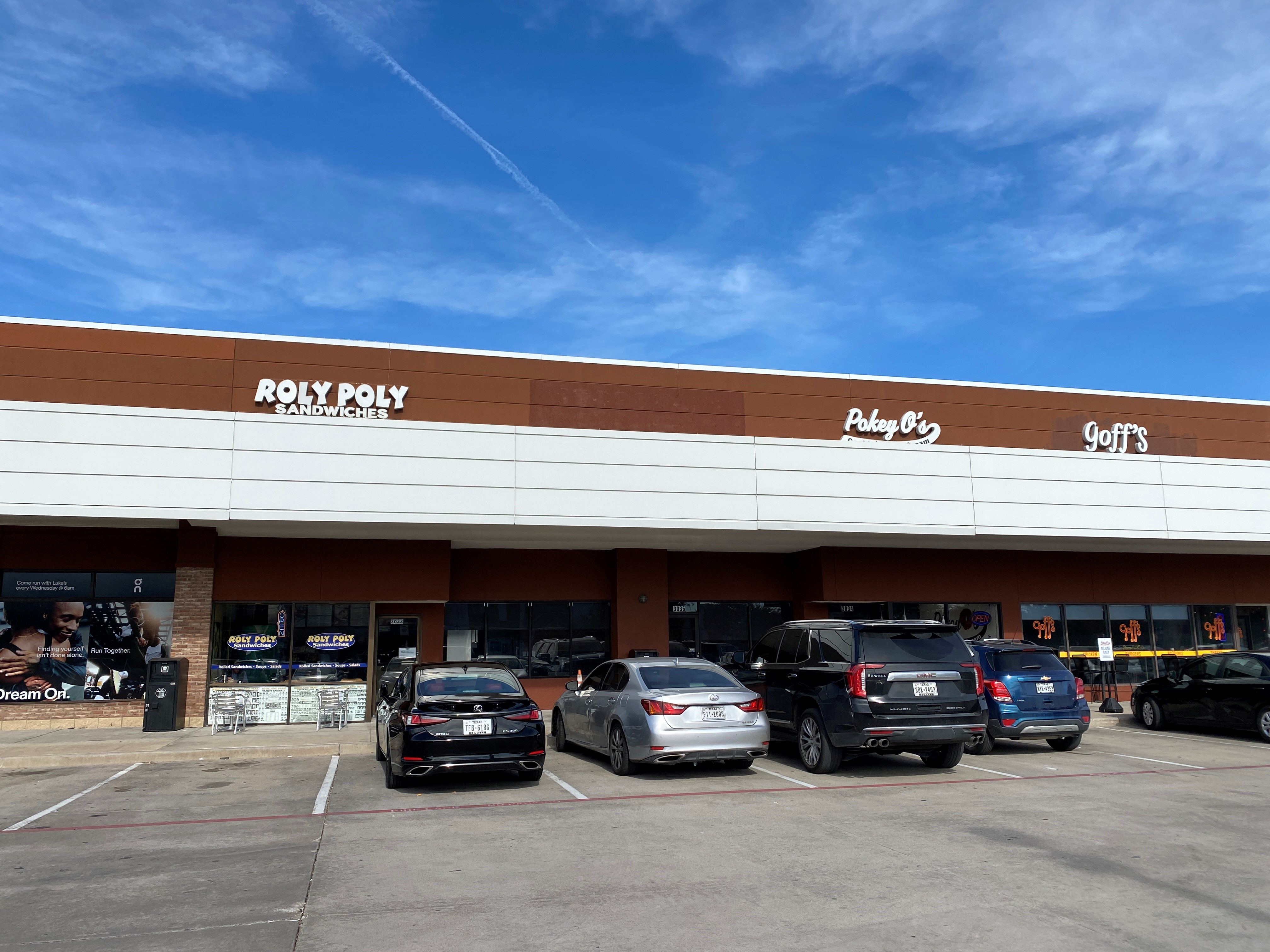 Second Generation Restaurant Space Retail for lease in Dallas, Texas
