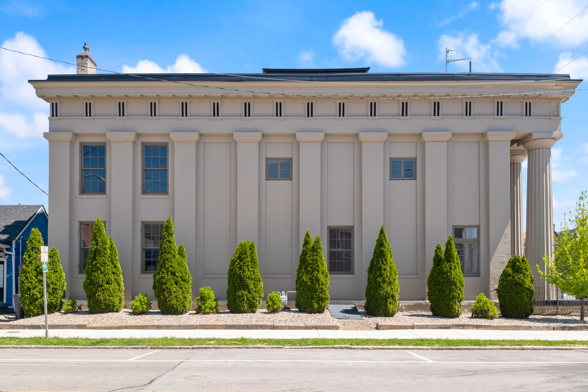 203 E Main St-10.jpg