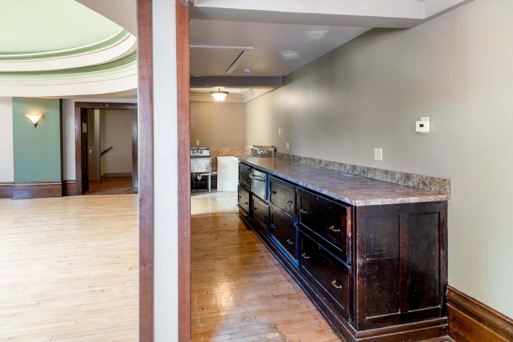 203 E Main St-31.jpg