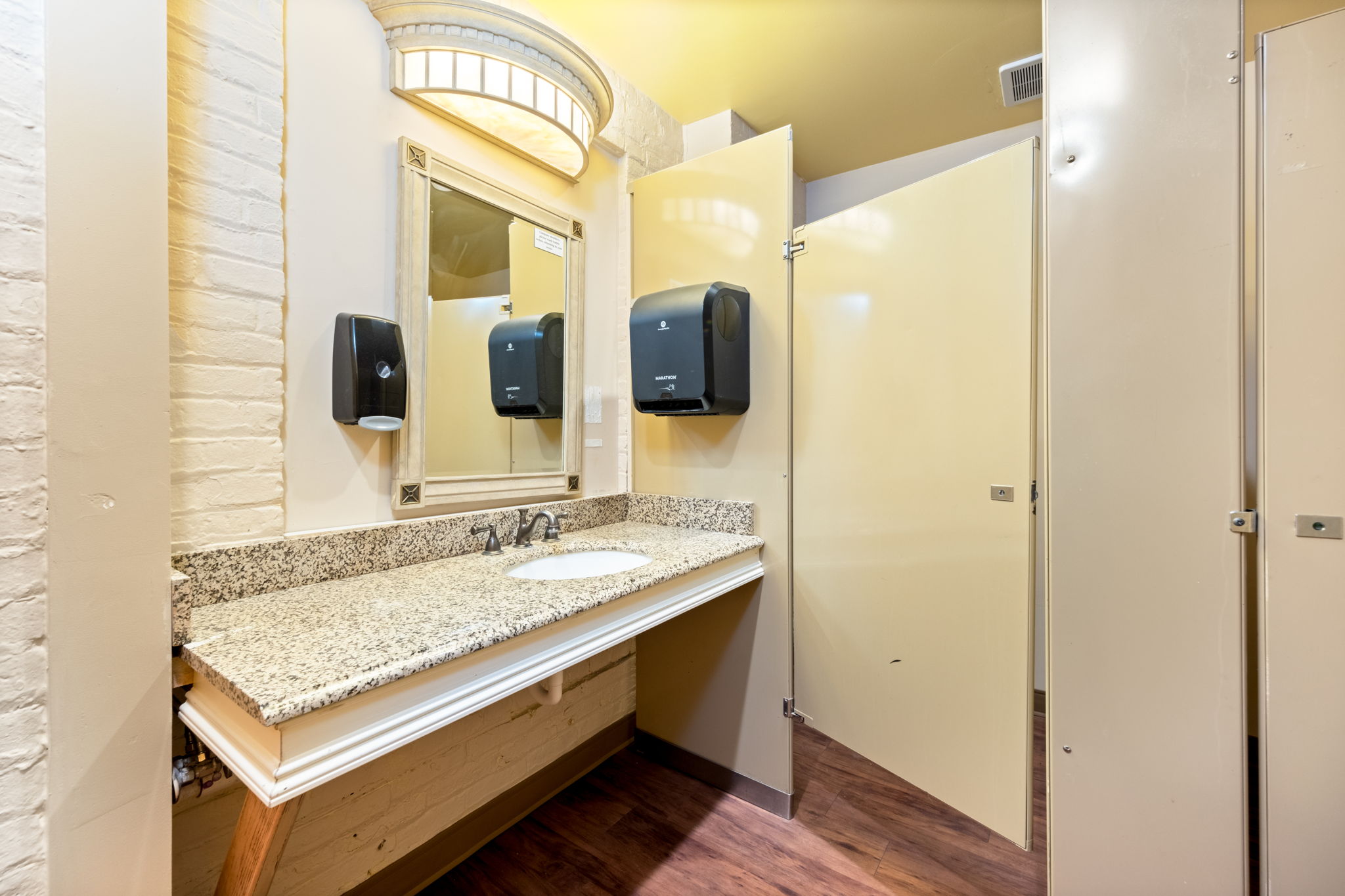 203 E Main St-34.jpg