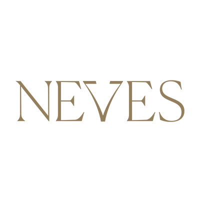 Neves  Skin Studio logo