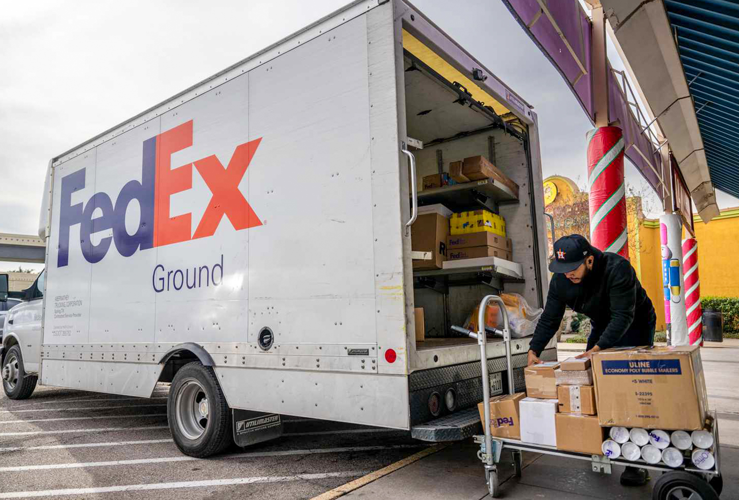 FedEx