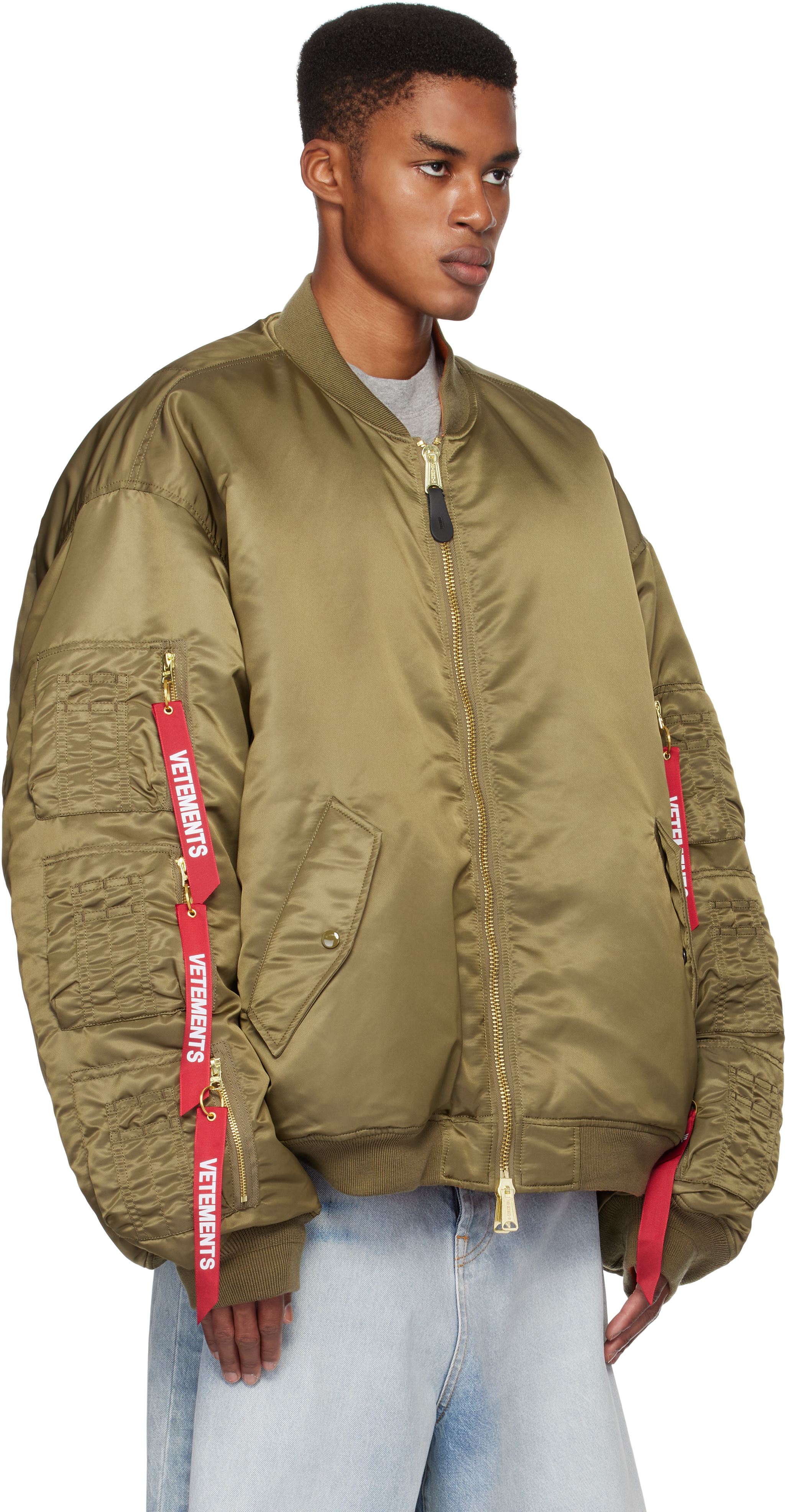 251669M175001_2.jpg