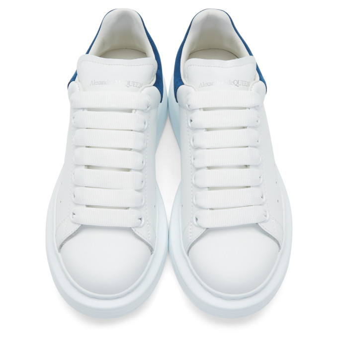 ALEXANDER MCQUEEN ALEXANDER MCQUEEN WHITE AND BLUE OVERSIZED SNEAKERS