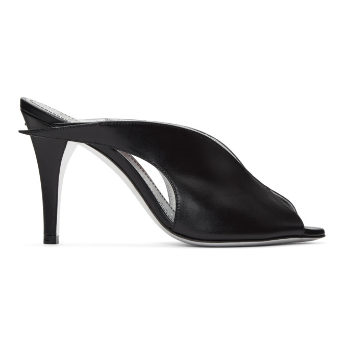 Click to view more detailed imagery on our partner's website Givenchy Klassische Mules In 001 Black