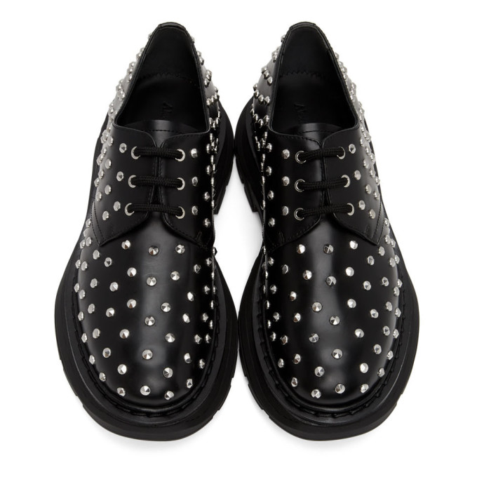 ALEXANDER MCQUEEN ALEXANDER MCQUEEN BLACK STUDDED TREAD DERBYS