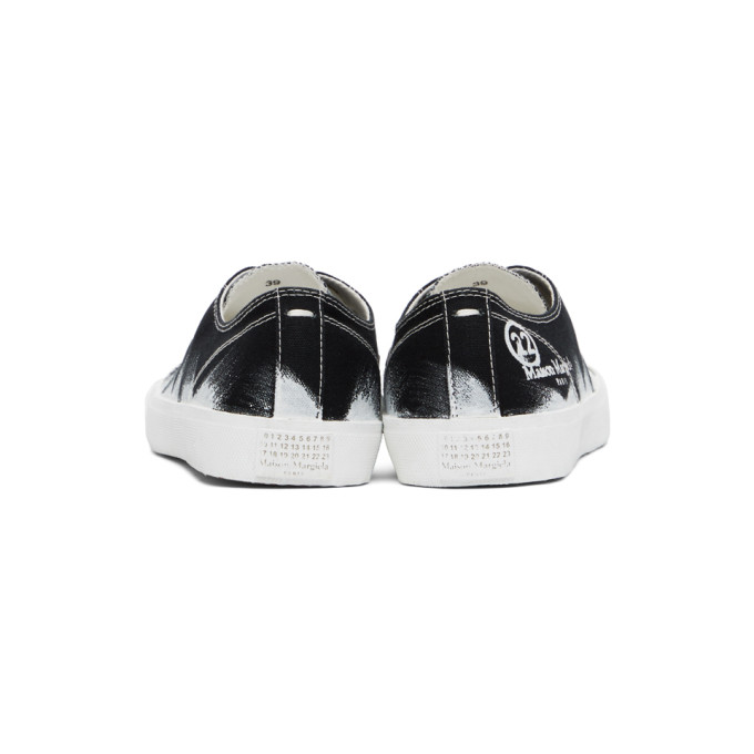 MAISON MARGIELA MAISON MARGIELA BLACK AND WHITE VANDAL TABI SNEAKERS