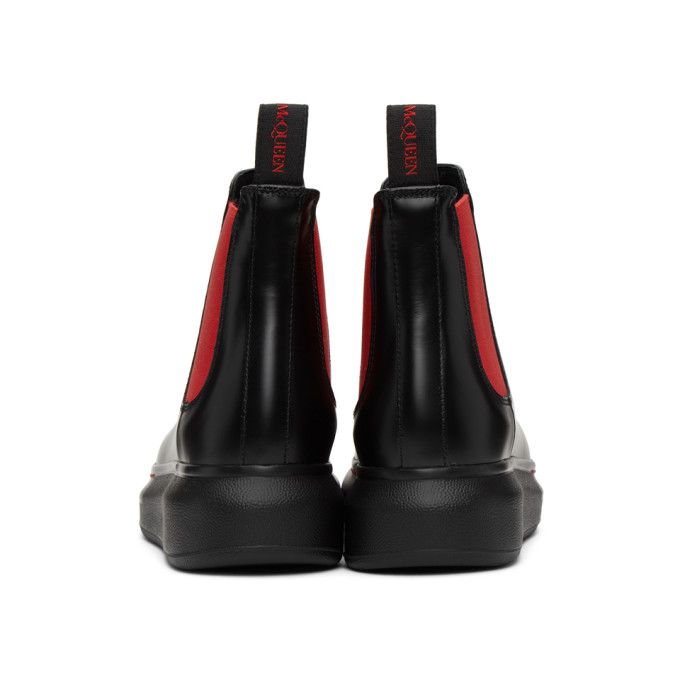ALEXANDER MCQUEEN ALEXANDER MCQUEEN BLACK AND RED CONTRAST SOLE HYBRID CHELSEA BOOTS