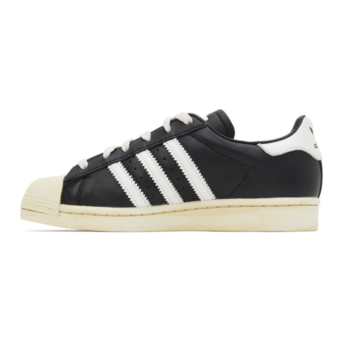 ADIDAS ORIGINALS ADIDAS ORIGINALS BLACK SUPERSTAR SNEAKERS