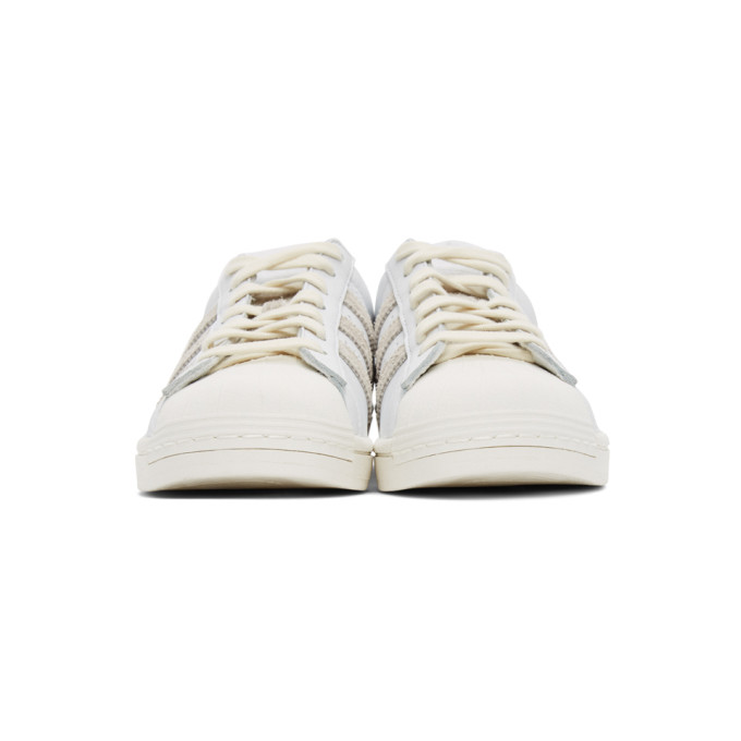 ADIDAS ORIGINALS ADIDAS ORIGINALS WHITE AND GREY SUPERSTAR SNEAKERS