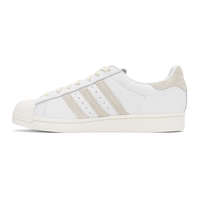 ADIDAS ORIGINALS ADIDAS ORIGINALS WHITE AND GREY SUPERSTAR SNEAKERS