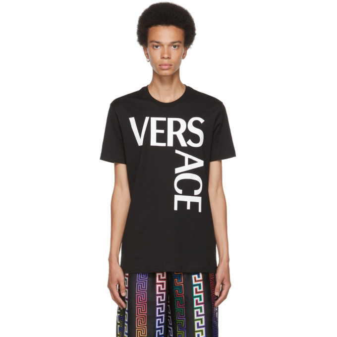 Click to view more detailed imagery on our partner's website Versace T-shirt In Organic Cotton With Logo In 1b000 Black