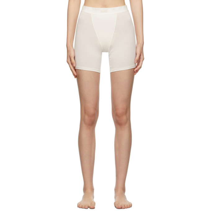 SKIMS OFF-WHITE BOYFRIEND BOXER SHORTS