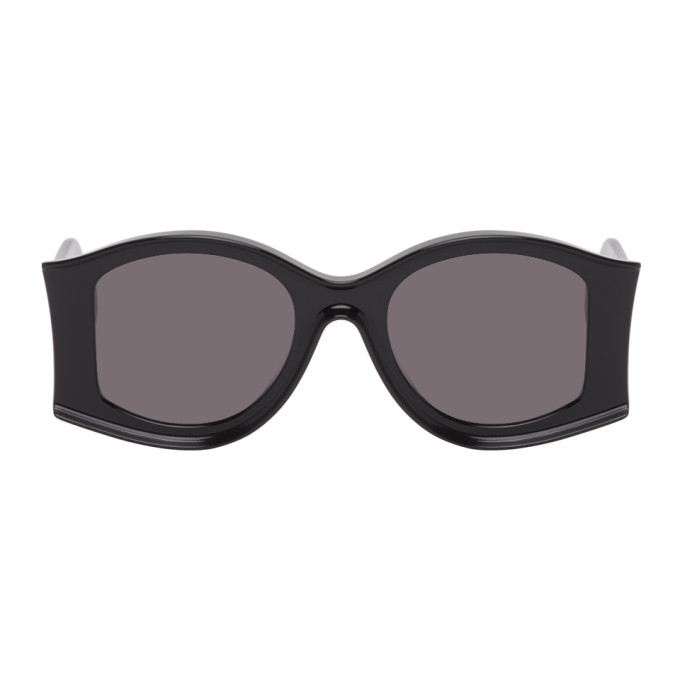 large black round sunglasses