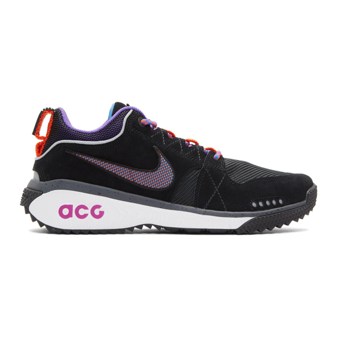 Nike ACG Black Dog Mountain Sneakers