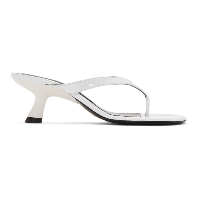 SIMON MILLER SIMON MILLER WHITE PATENT BEEP THONG 45 SANDALS