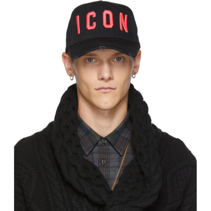 dsquared cap on head