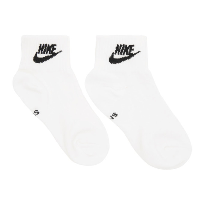 nike essential ankle socks
