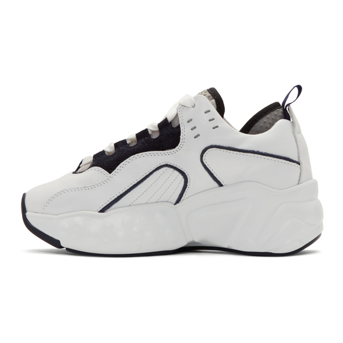 ACNE STUDIOS ACNE STUDIOS WHITE AND NAVY MANHATTAN SNEAKERS