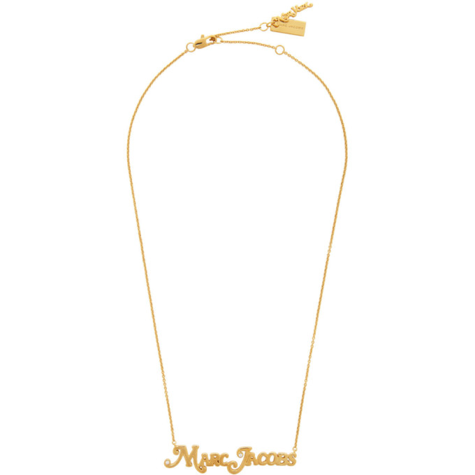 MARC JACOBS MARC JACOBS GOLD NEW YORK MAGAZINE EDITION THE NAMEPLATE PENDANT MJ NECKLACE